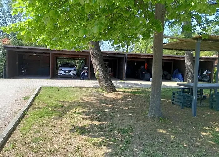 Casolare 1898 * Πέζαρο