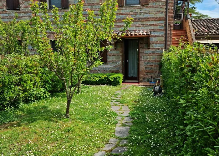 Casolare 1898 * Πέζαρο